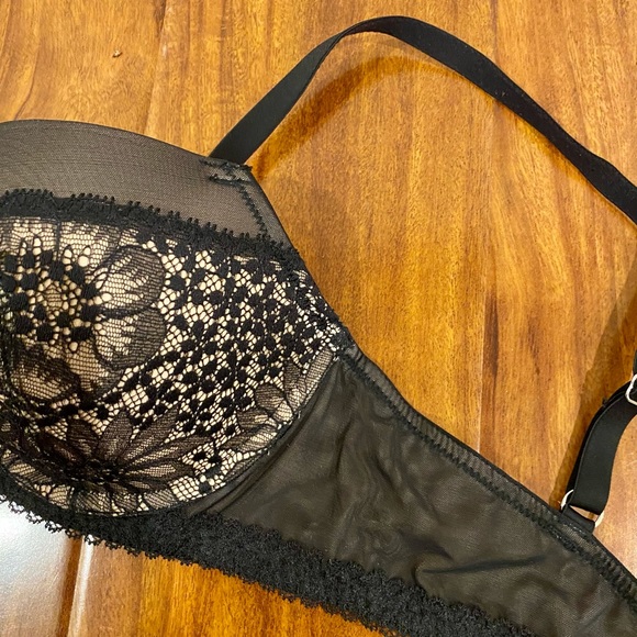 Victoria’s Secret padded black lace demi bra - Picture 4 of 9
